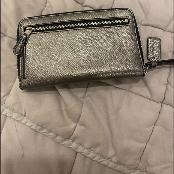Coach Metallic pewter Wristlet - Picture 4 of 5
